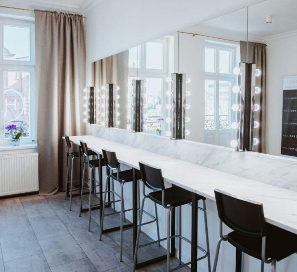 Stylizacja rzes i brwi katowice